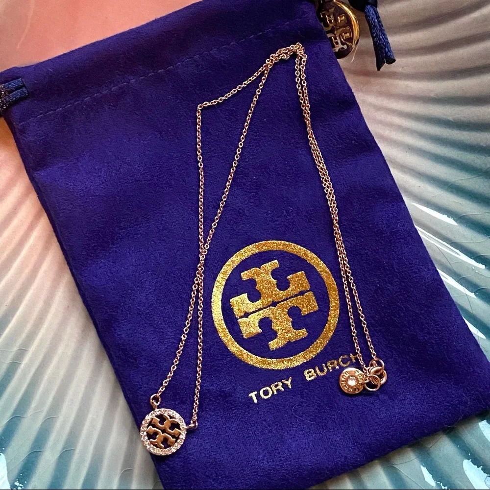 NWOT Tory Burch Rose Gold Tone Pave Circle Double T Logo Pendant Necklace